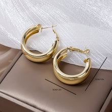 Load image into Gallery viewer, Brigitte Minimalist 18K Gold Hoops - Serenity Handmade Jewelry