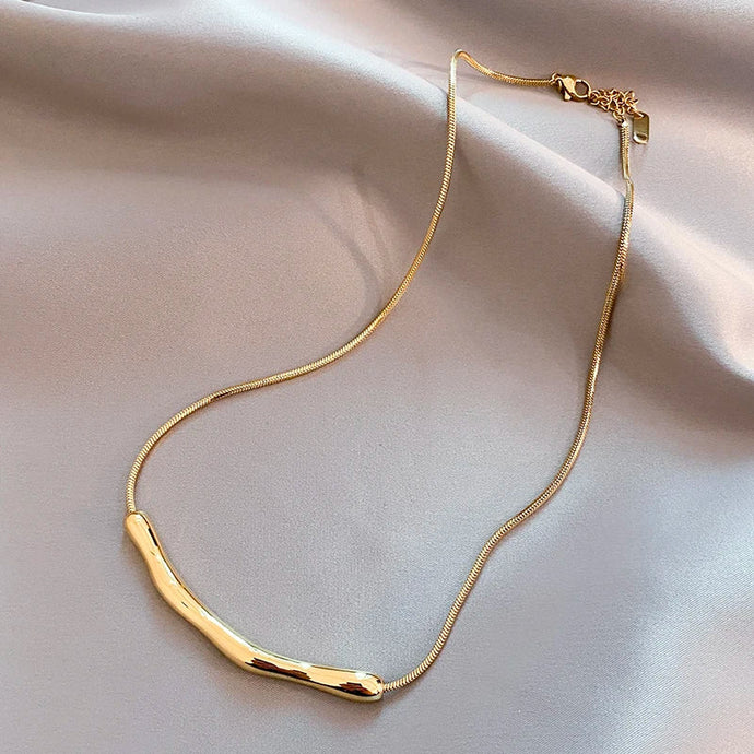 Golden Glamour Collarbone Necklace - Serenity Handmade Jewelry