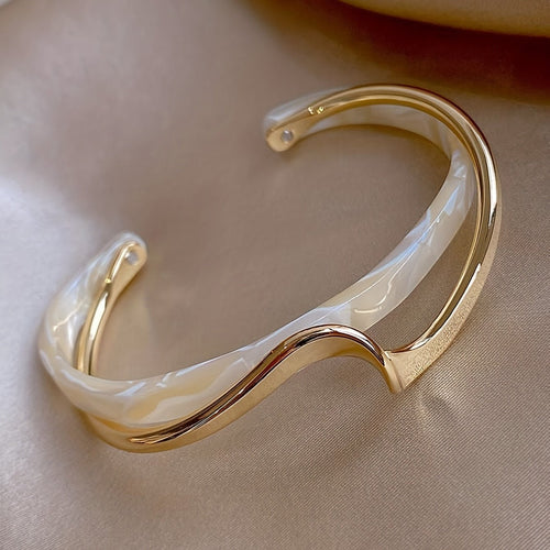 18K Gold Plated Victoria Wave Bangle - Serenity Handmade Jewelry