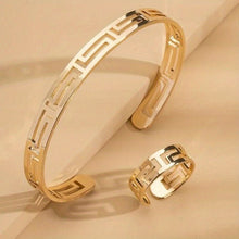 Load image into Gallery viewer, Odelia 18K Gold Plated Bangle - Serenity Handmade Jewelry
